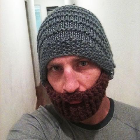 Bonnet avec barbe Beardo