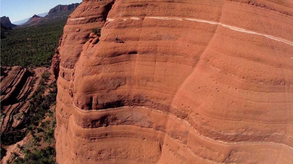 Michal Kollbek : VTT extrême sur la White Line en Arizona