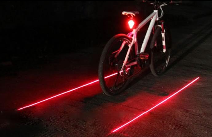 Feu rouge vélo avec éclairage laser