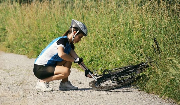 Comment réparer une crevaison de vélo