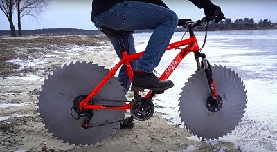 du VTT sur glace façon Mad Max