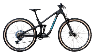 un VTT Transalpes tout suspendu