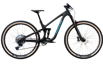 un VTT Transalpes tout suspendu